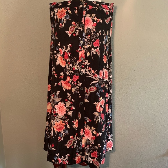 LOFT Dresses & Skirts - NEW W Tags Loft Floral Button Front Midi Skirt Med